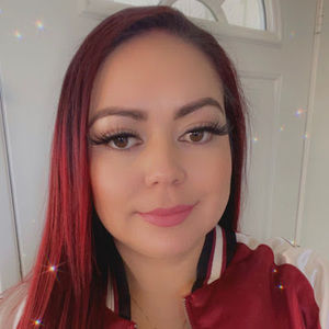 Meet your Posher, Laura mariela